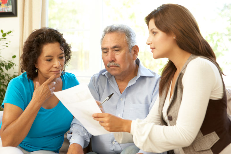 Couple with Mortgage Specialist